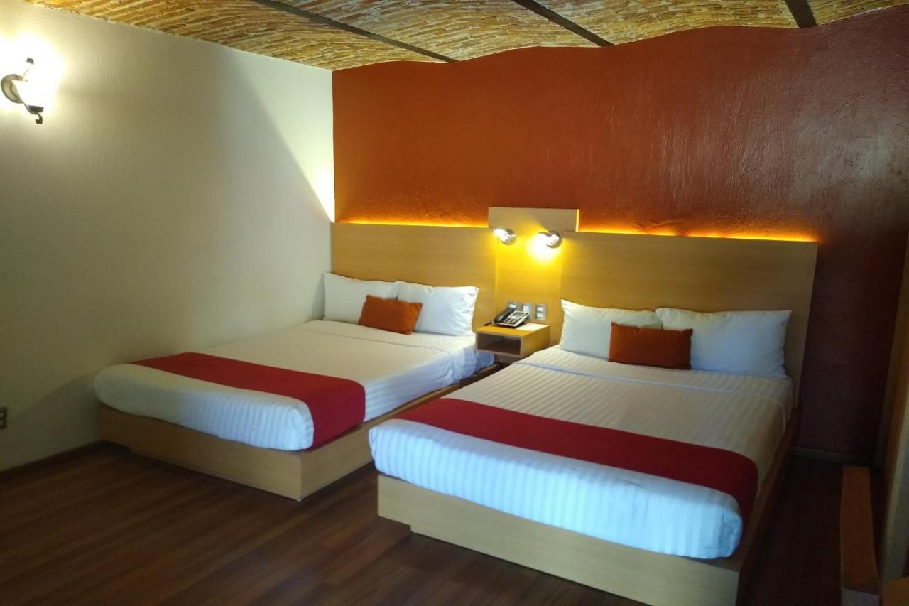 Hotel Villa Del Sol Expo Γκουανταλαχάρα Εξωτερικό φωτογραφία