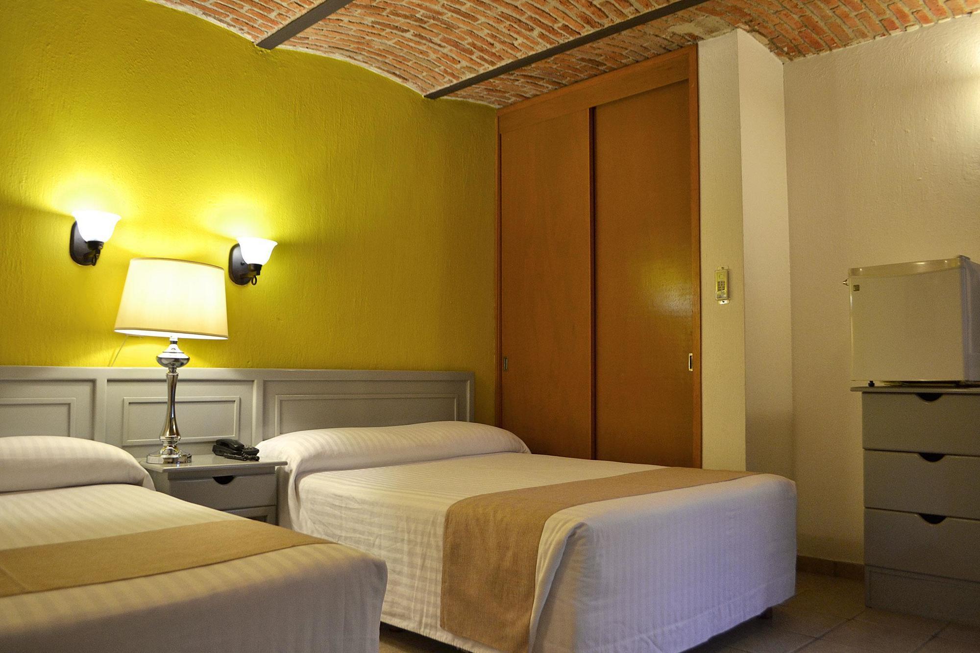 Hotel Villa Del Sol Expo Γκουανταλαχάρα Εξωτερικό φωτογραφία