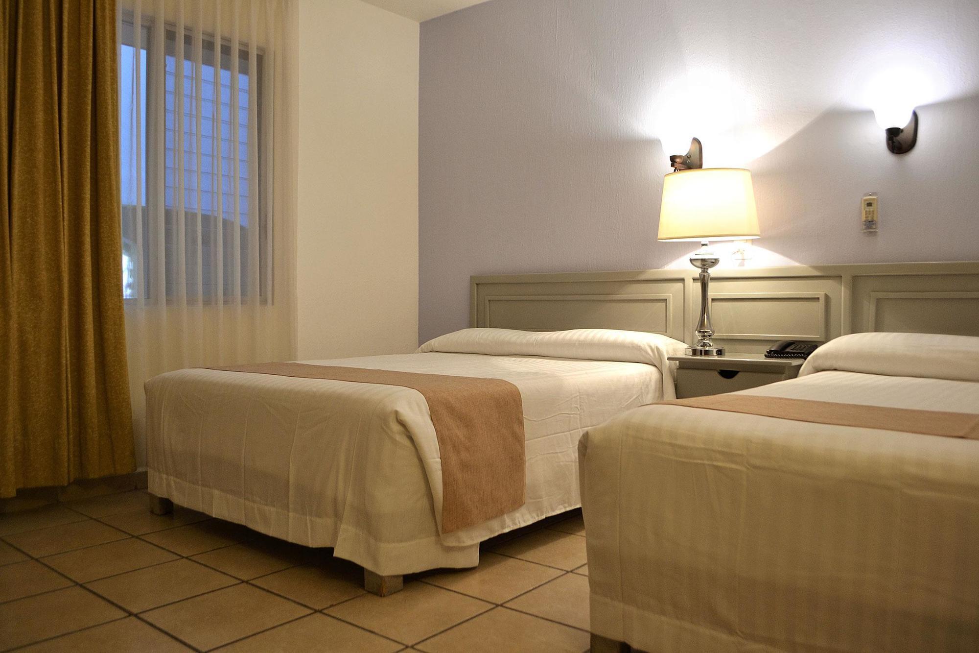 Hotel Villa Del Sol Expo Γκουανταλαχάρα Εξωτερικό φωτογραφία