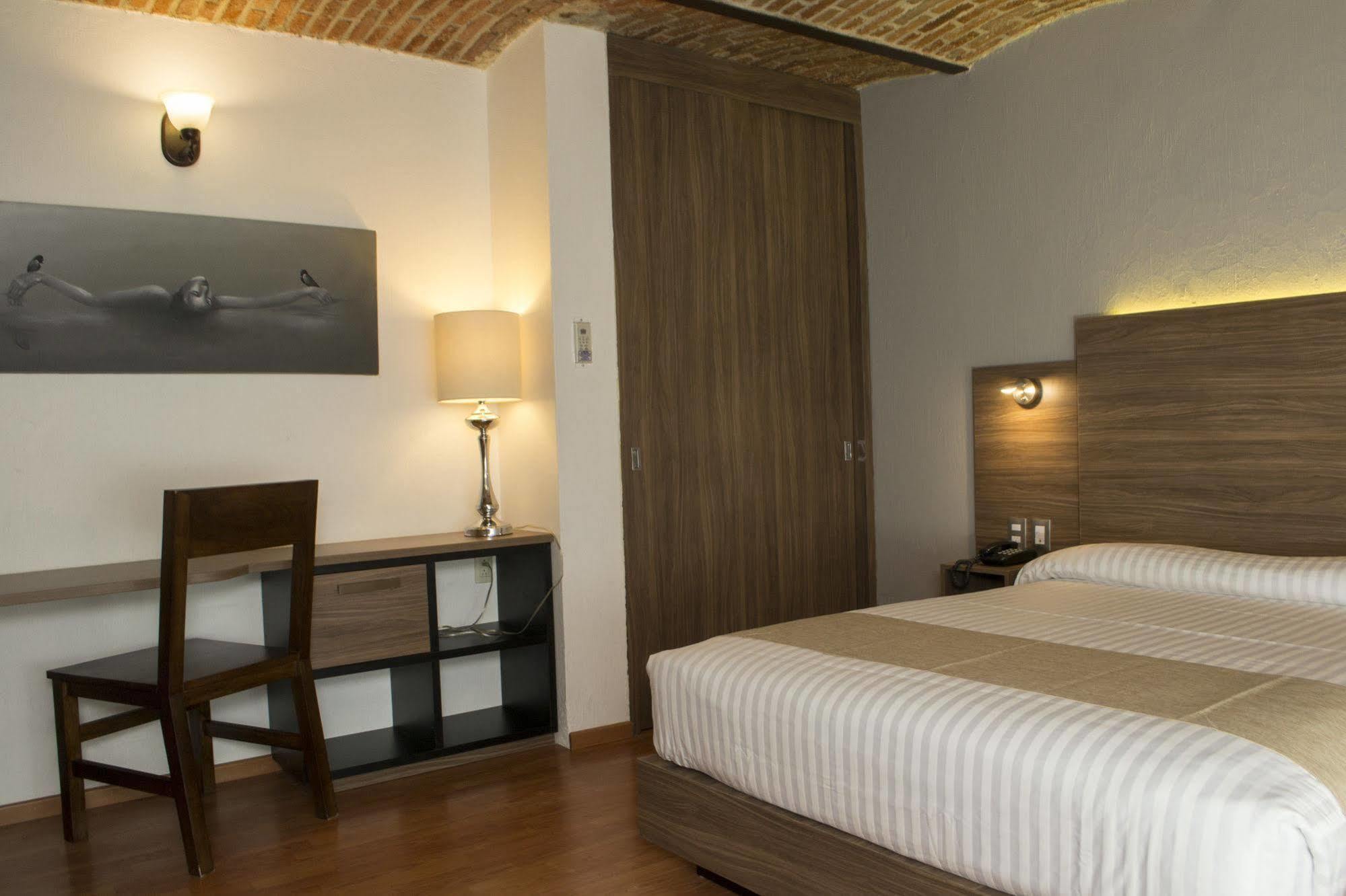 Hotel Villa Del Sol Expo Γκουανταλαχάρα Εξωτερικό φωτογραφία