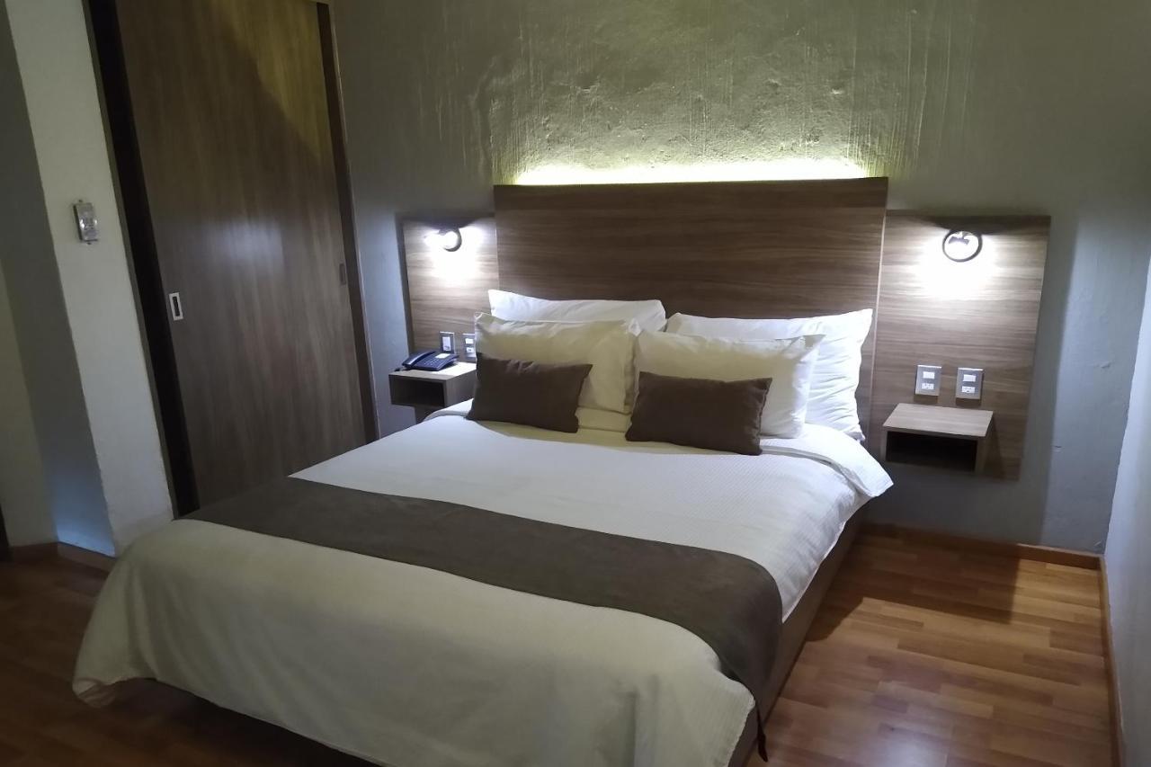 Hotel Villa Del Sol Expo Γκουανταλαχάρα Εξωτερικό φωτογραφία