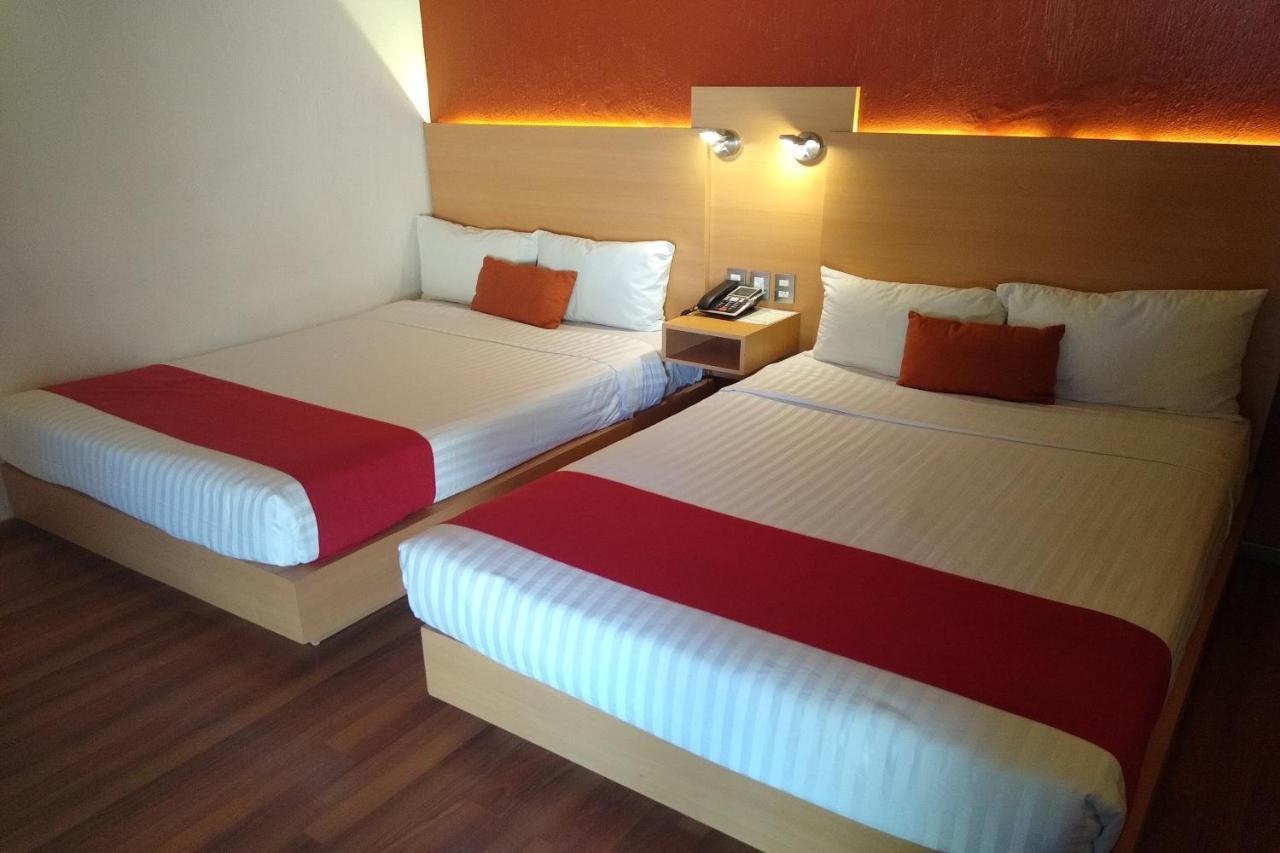 Hotel Villa Del Sol Expo Γκουανταλαχάρα Εξωτερικό φωτογραφία