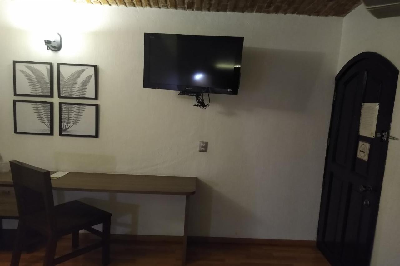 Hotel Villa Del Sol Expo Γκουανταλαχάρα Εξωτερικό φωτογραφία